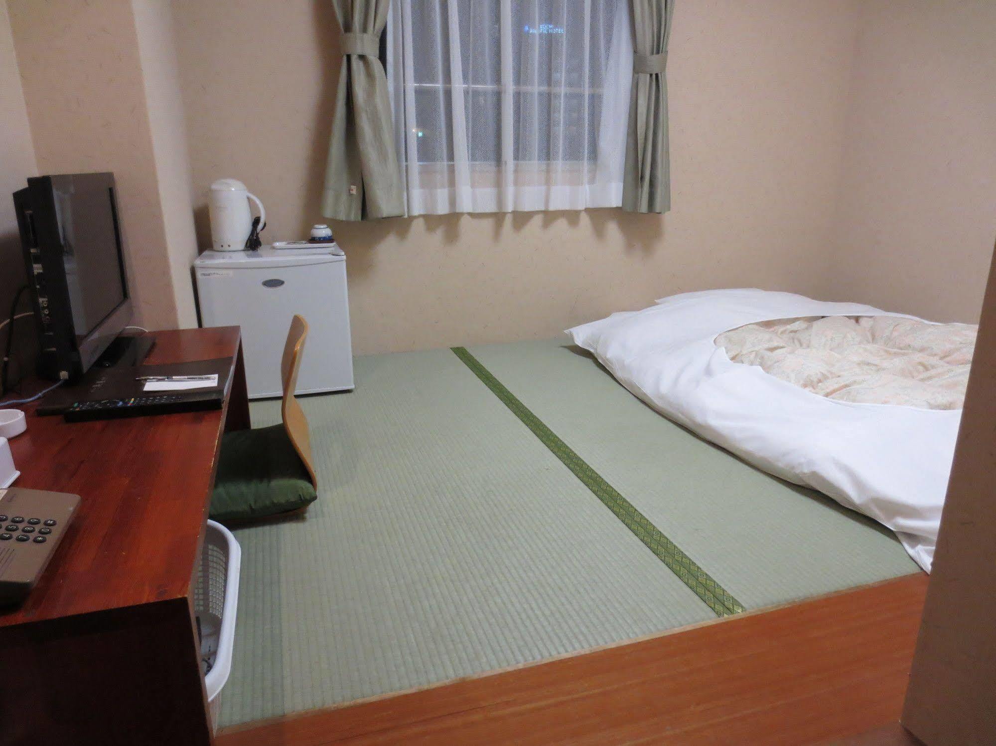 Hotel Minatoya Kōchi Esterno foto